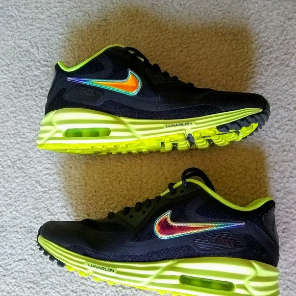 Nike Shoes - NIKE Women's AirMax Lunar90 Size 6.5